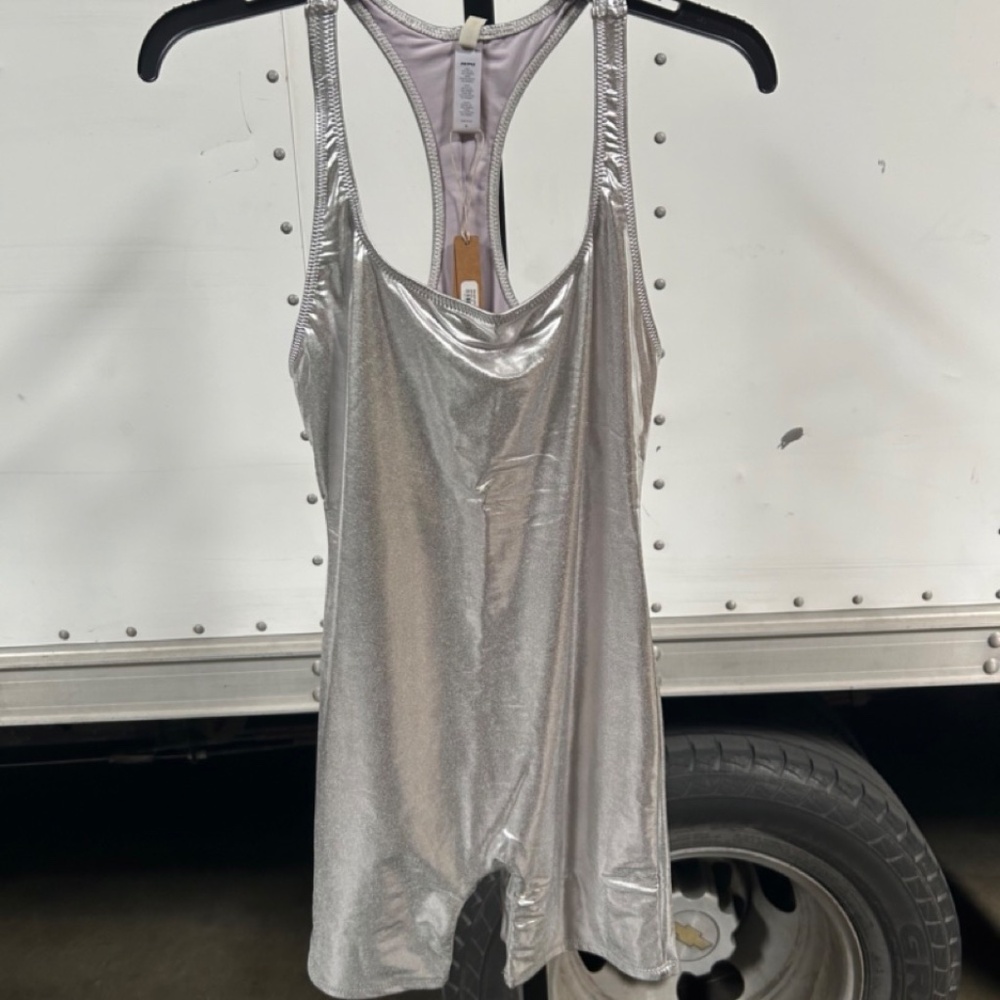 Skims Silver Bodysuit Swim - Picture 5 of 5
